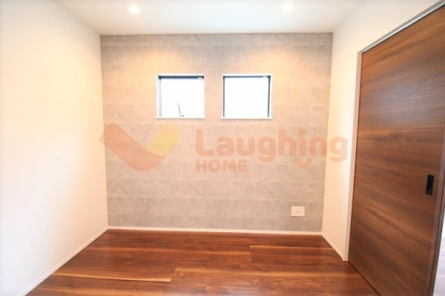 花畑プレミアの居間・リビング|ゆったりとした居間です