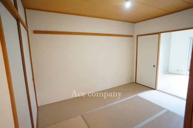 【内装】 | プレスタ杭全 | 【和室6帖】畳表替え、襖貼替え済みです☆