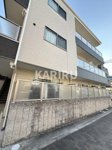 アクロス大日アパートメントの外観