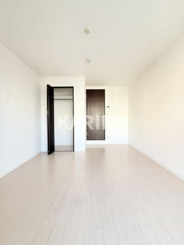 アクロス大日アパートメントの居間・リビング