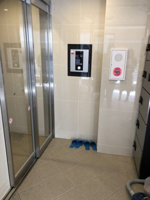 【エントランス】 | プレシャス