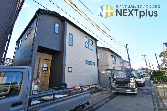 上尾市上27期全1棟の前面道路含む現地写真