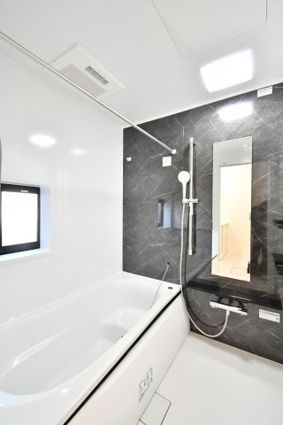 上尾市上27期全1棟の浴室