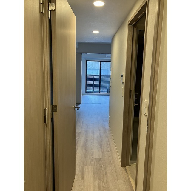 ソルレヴェンテ北堀江Qの玄関