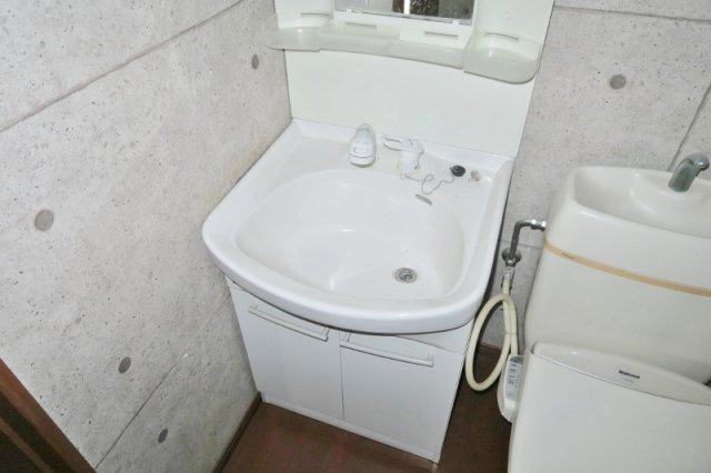 オリーブステージB棟の独立洗面台|※別室参考写真です。