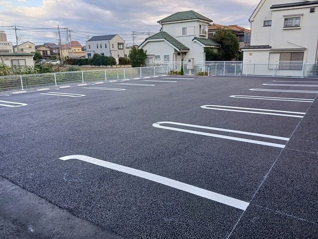 コンテチェスト２４の駐車場