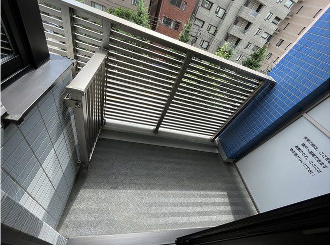 【バルコニー】