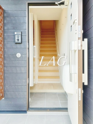 【玄関】 | サンブリッジ | 玄関です。