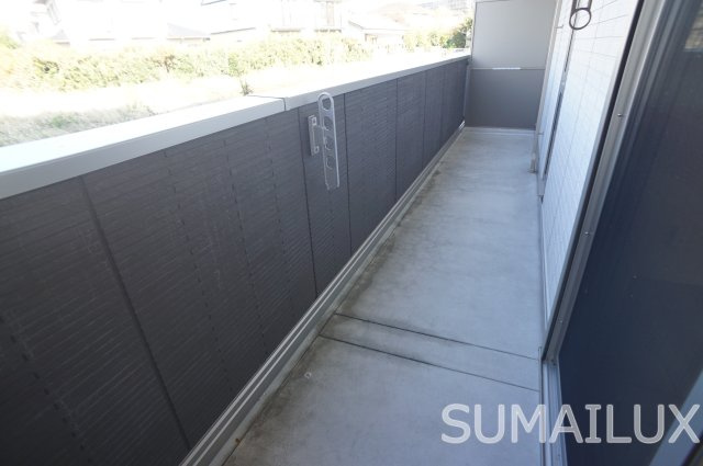 熊本市南区島町１丁目のアパートのバルコニー