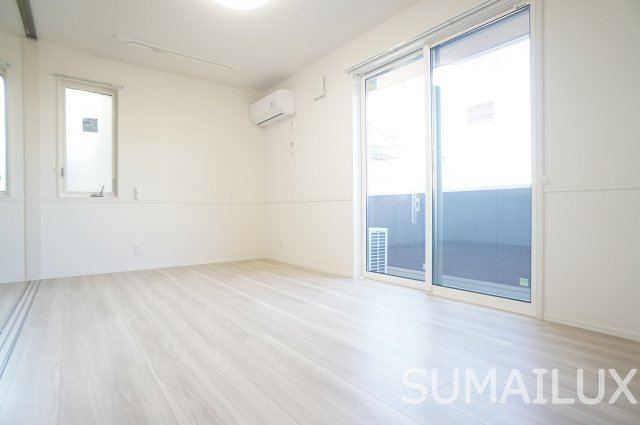 熊本市南区島町１丁目のアパートの居間・リビング