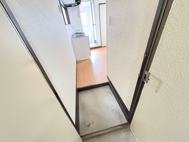 ハイツ石井の玄関