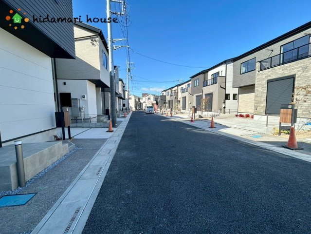 大宮指扇Southside　新築戸建　Iの前面道路含む現地写真