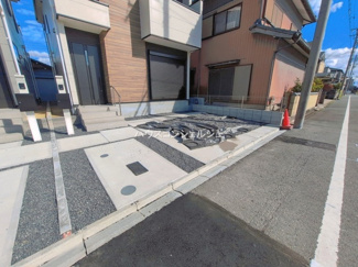 【前面道路含む現地写真】 | 名古屋市中川区中須町字藤六1-3【仲介手数料無料】新築一戸建て　2号棟