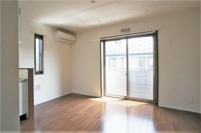 Ｌａ　Ｐｒｉｍａｖｅｒａ　ラ・プリマヴェーラの居間・リビング|☆スペシャリストなプロ賃貸師が接客対応させていただきます☆