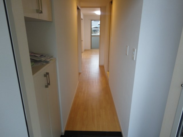 スカイヒルズ光　朝日の内装|廊下