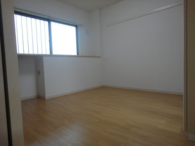 スカイヒルズ光　朝日の内装|洋室