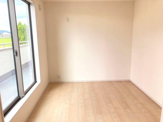 リーブルガーデンＳ第13渋川八木原　1号棟の収納|2階:洋室2です