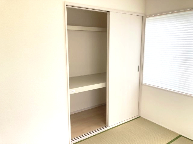 リーブルガーデンＳ第13渋川八木原　1号棟の収納|和室収納も充実しています♪