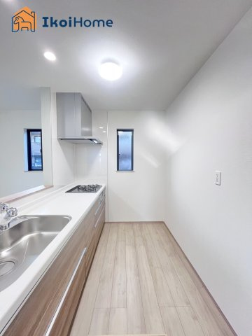 明石市大久保町西島　全1棟　新築戸建のキッチン|【ホームページに現地動画掲載中】●年中無休：当日予約可●カップボードのご依頼可能！