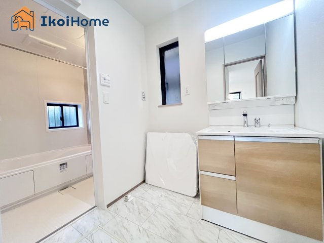 明石市大久保町西島　全1棟　新築戸建の洗面所|【ホームページに現地動画掲載中】●年中無休：当日予約可●洗濯パン未設置。約5000〜15000円で可