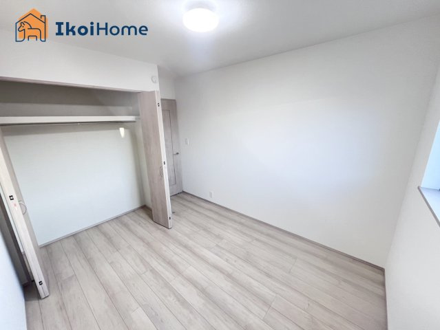 明石市大久保町西島　全1棟　新築戸建の子供部屋|【ホームページに現地動画掲載中】●年中無休：当日予約可●収納スペースも広く収納豊富で便利です！