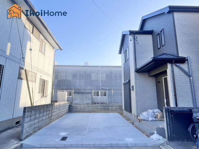 明石市大久保町西島　全1棟　新築戸建の駐車場|【ホームページに現地動画掲載中】●年中無休：当日予約可●駐車スペースはゆとりの並列2台可能