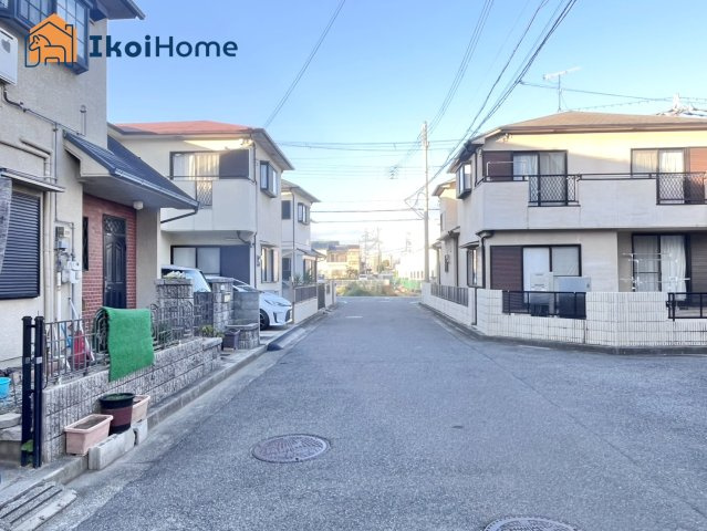 明石市大久保町西島　全1棟　新築戸建の前面道路含む現地写真|【ホームページに現地動画掲載中】●年中無休：当日予約可●前面道路は北側幅員5.3ｍございます！