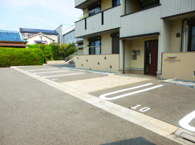 【駐車場】 | ヴィラージュNissin