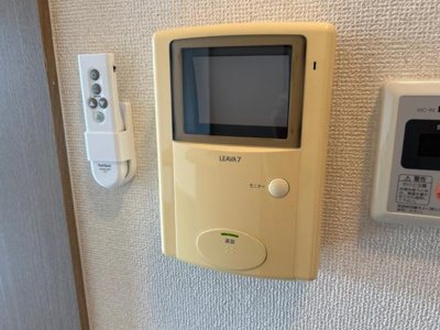 【内装】 | アシュランス | カメラ付インターホン