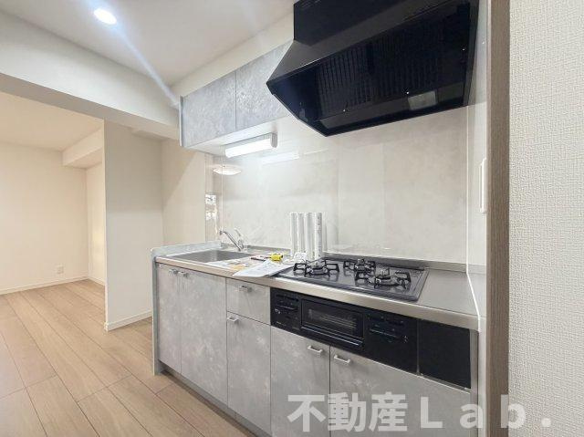 ソルーナ松橋のキッチン|※同型タイプのお写真です。