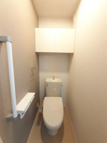 ルーベル宇多津Ⅲ　Ａのトイレ|シンプルで使いやすいトイレです