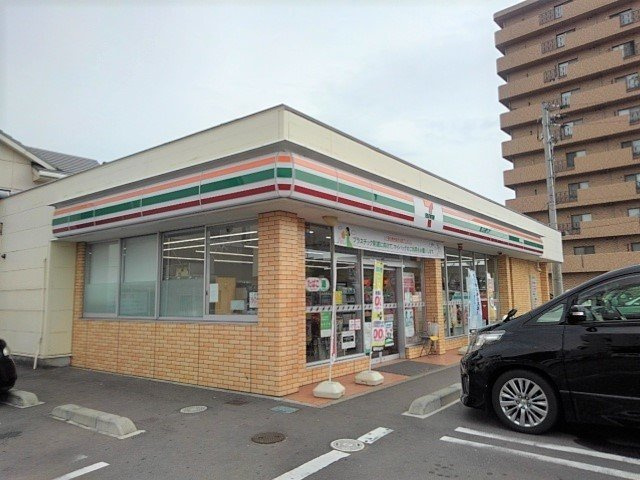 ルーベル宇多津Ⅲ　Ａの周辺|セブンイレブン宇多津町平山店まで140m