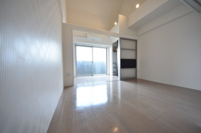 【居間・リビング】 | アドバンス三宮ラシュレ