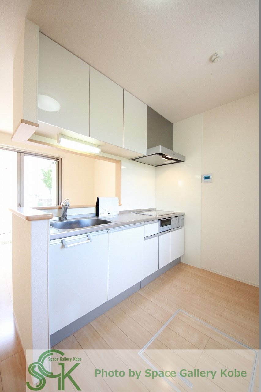 秋定様戸建のキッチン