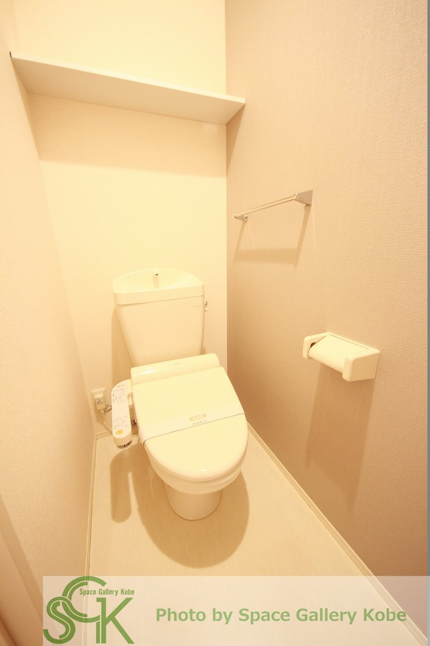 秋定様戸建のトイレ