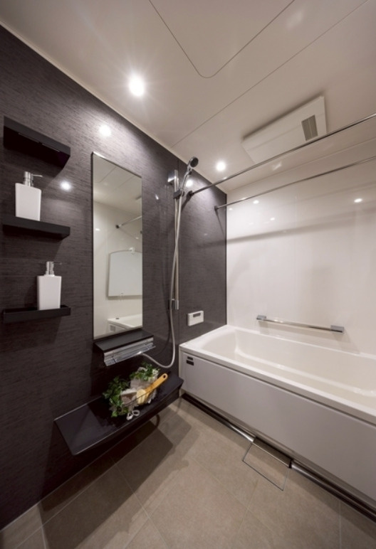 ハイネス東灘の浴室