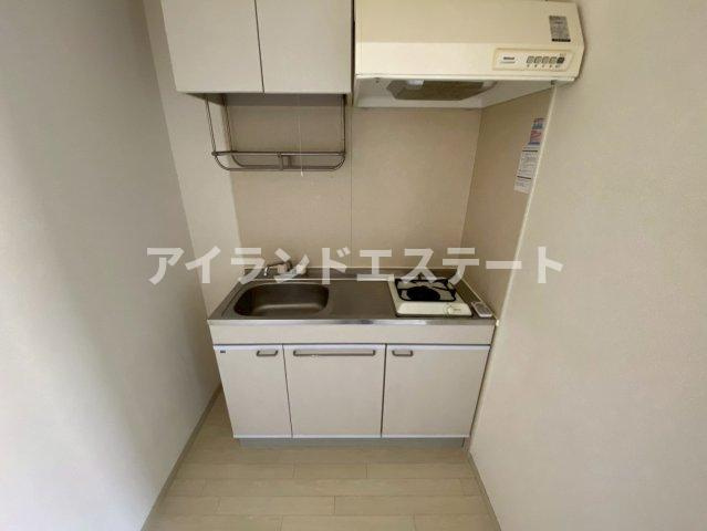 レヴィーユ　駅近　室内洗濯機置場　バストイレ別のキッチン