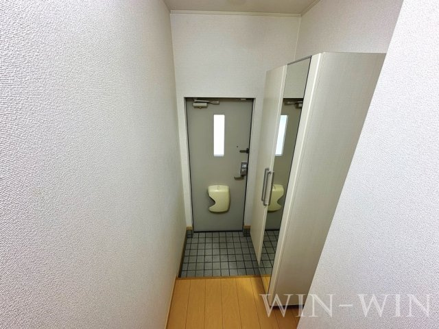 ライラック Bの玄関|イメージ（同建物内別部屋の写真です）