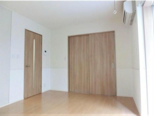 リーフの居間・リビング|☆スペシャリストなプロ賃貸師が接客対応させていただきます☆