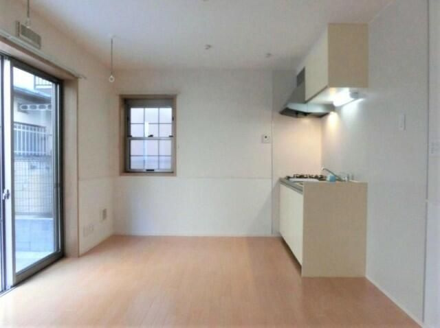 リーフの居間・リビング|☆スペシャリストなプロ賃貸師が接客対応させていただきます☆