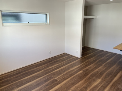 【寝室】 | 天童市久野本【新築建売】リリーフA棟 | 大きいベットを置いてもスペースの取れる寝室です。