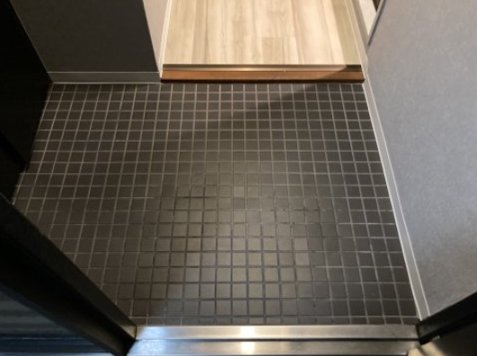 グリーンサイドの玄関