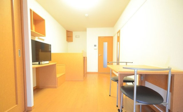 レオパレスブルーメの居間・リビング|※写真と現状が異なる場合は現状を優先