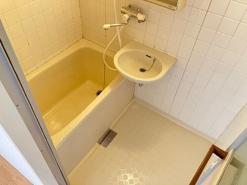 ニューライフ新宿参番館の浴室|浴室　※2023年10月撮影