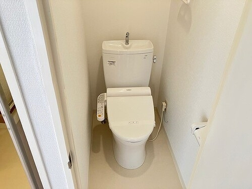 ニューライフ新宿参番館のトイレ|トイレ　※2023年10月撮影