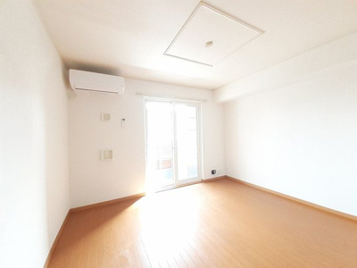 【居間・リビング】 | クリアネスＣ | ゆったり過ごせるリビングです