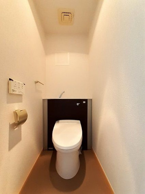 【トイレ】 | セレッソ マサキ | 落ち着いた色調のトイレです