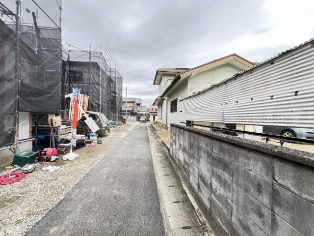 桜井市大福 １号棟 の前面道路含む現地写真