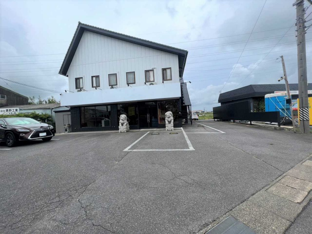 米津町落合 貸店舗・事務所の駐車場