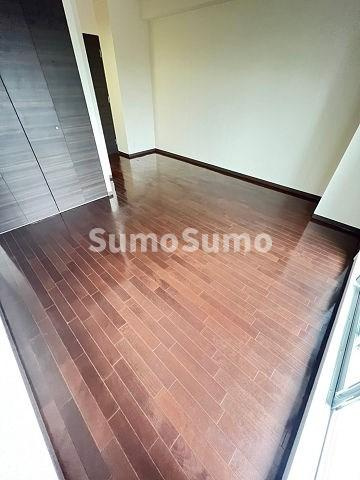 オズレジデンス尼崎の寝室